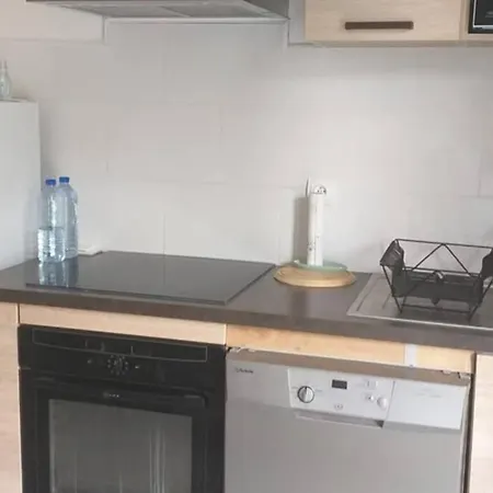 Superbe Appartement T3 Traversant Avec Place De Parking Rodez Exterior photo