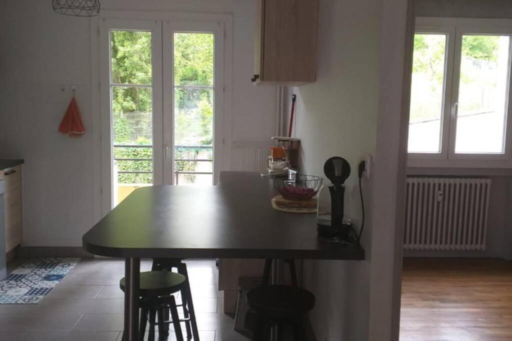 Superbe T3 Traversant Avec Place De Parking Apartment Rodez